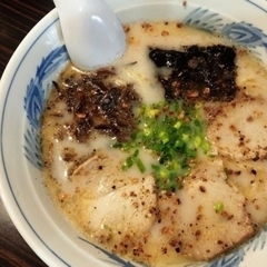 熊本ラーメン こむらさき 本店の画像
