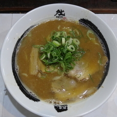 然屋高岡らーめんの画像