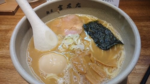 「ラーメン＋味玉」@麺屋吉左右の写真