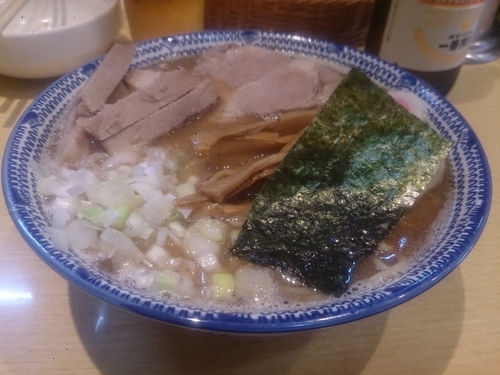 「中華そば＋味玉＋半チャーシュー」@くり山の写真