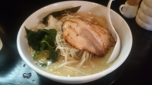 「正油、(かき氷、サービス)」@森田やラーメンの写真