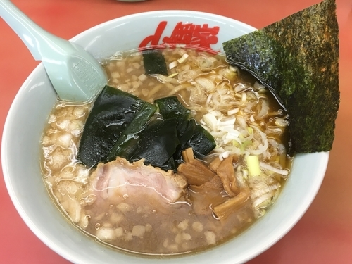 「煮干し醤油ラーメン」@ラーメン山岡家 大泉店の写真