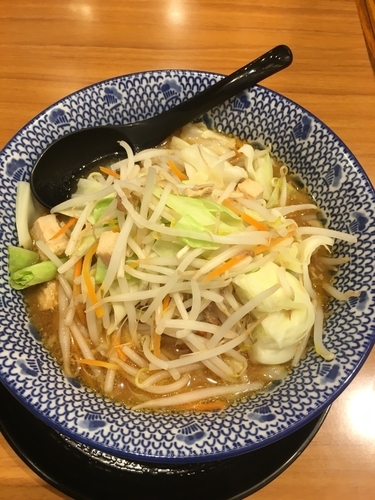 「とんさいらーめん(味噌)750円」@麺処 直久 フレンテ笹塚店の写真