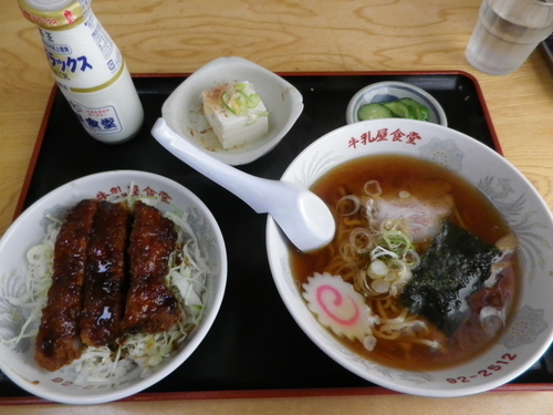 「牛乳屋ミニセット」@牛乳屋食堂の写真