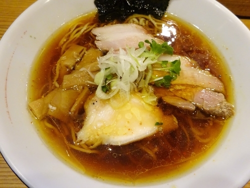 「しもふり中華そば 750円 ＋ かき氷 （白桃） 700円」@麺屋KABOちゃんの写真