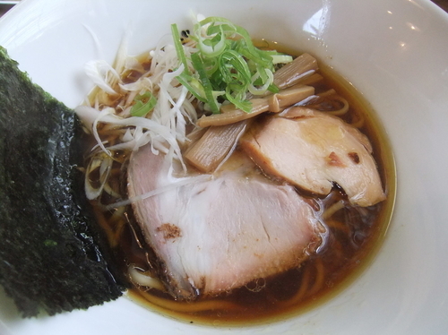 「正油らーめん（690円）」@まるもり製麺の写真