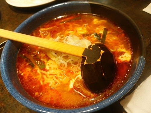 「カルビラーメン(並盛)610円」@朝鮮飯店 藤岡店の写真