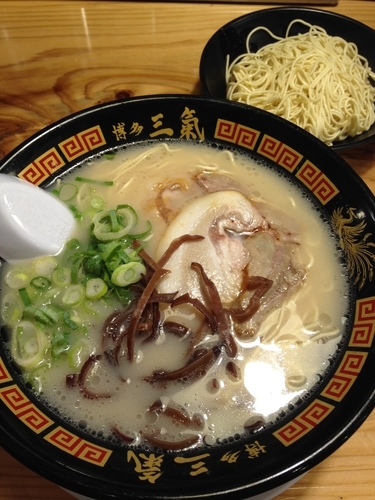 「やる気ラーメン(あっさり)替玉」@博多三氣 瑞穂店の写真