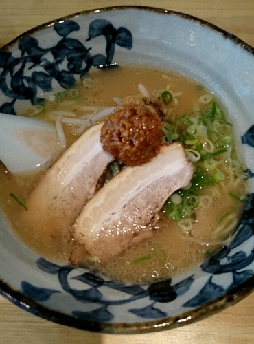 「あごだし白湯らぁめん」@麺家 ひばりの写真