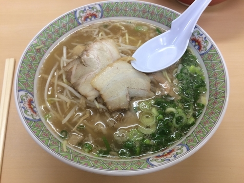 「中華そば（大盛）」@中華そば スエヒロ 南岩国店の写真