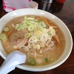 背脂こってりらーめん 楽多の画像