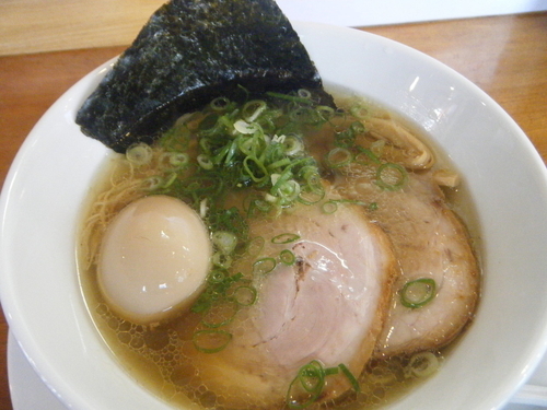 「味玉淡麗塩らぁ麺900円」@らぁ麺屋 晴天の写真