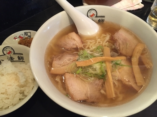 「坂内ラーメン＋半ライス」@喜多方らーめん 坂内・小法師 渋谷並木橋店の写真
