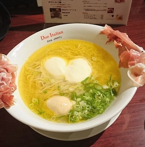 「生ハムフロマージュ(リゾット付き)」@黄金の塩らぁ麺 due Italian 市ヶ谷店の写真