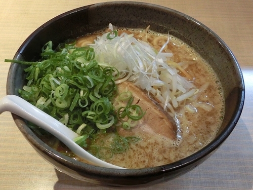 「赤唐神味噌らぁめん大盛+九条ネギ」@麺や鐙壱番の写真