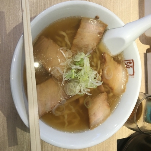 「喜多方ラーメン」@喜多方ラーメン坂内 新宿西口思い出横丁店の写真