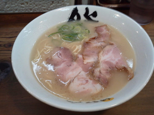 「おいしいラーメン 280円」@博多ラーメン 膳 天神メディアモール店の写真