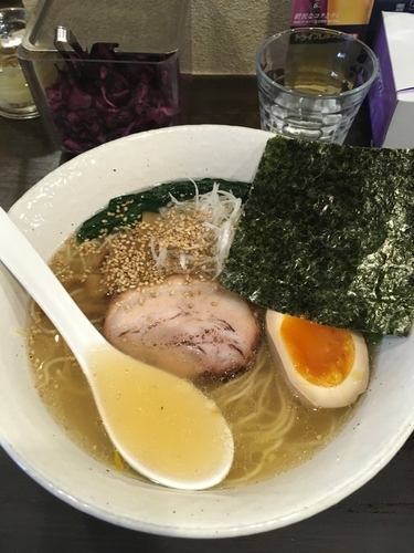 「純塩麺」@らぁめん8の写真