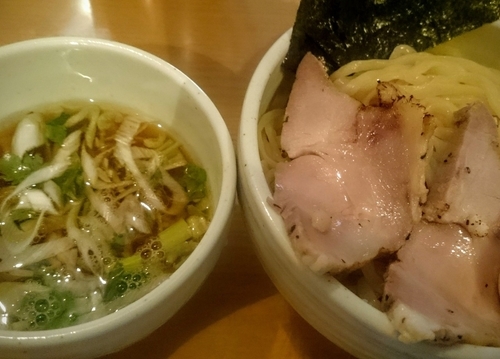 「つけめん（夏限定、大盛り無料）＋特製」@麺屋 江武里の写真