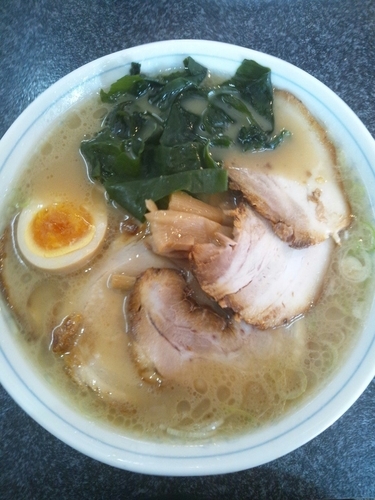 「チャーシューメン（味玉トッピング）」@ラーメン 前田家の写真