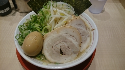 「スペシャルラーメン」@替玉千里眼 志木店の写真