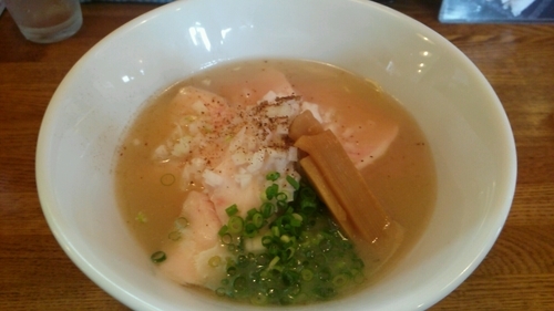 「【限定】牛骨らーめん「塩」800円+チャーシュー増し」@青山清湯そば 青ノ樹の写真