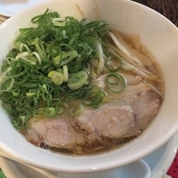 塩ラーメン(ネギトッピング)