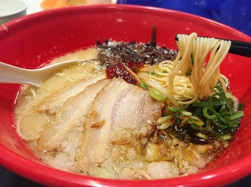 「赤丸(750円)」@RAMEN EXPRESS 博多 一風堂 東京ソラマチ店の写真