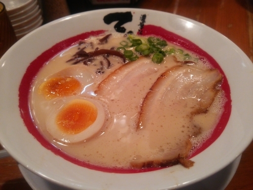 「てっぺいラーメン」@濃厚とんこつラーメン てっぺい 茨木総本店の写真