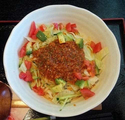 「トマミートまぜ麺900円」@菊太郎新富 本店の写真