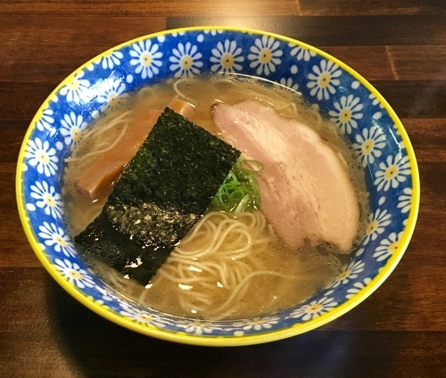 「塩ラーメン 750円」@カミカゼの写真