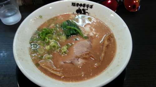 「豚骨中華そば」@豚骨中華そば がんたれの写真