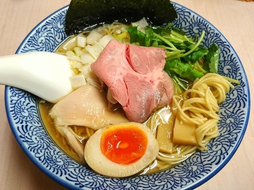 「煮干そば(白醤油)」@中華そば よしかわの写真