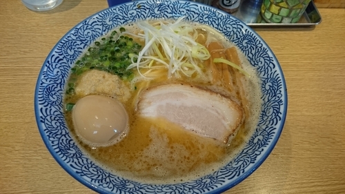 「濃厚魚介ラーメン＋味玉」@麺屋 一燈の写真