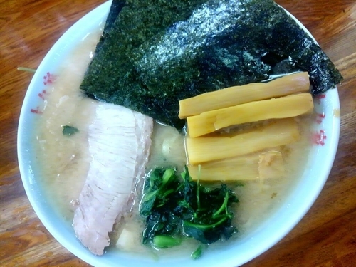 「ラーメン650円、　メンマ＋ライス150円」@横浜家系ラーメン上々家の写真