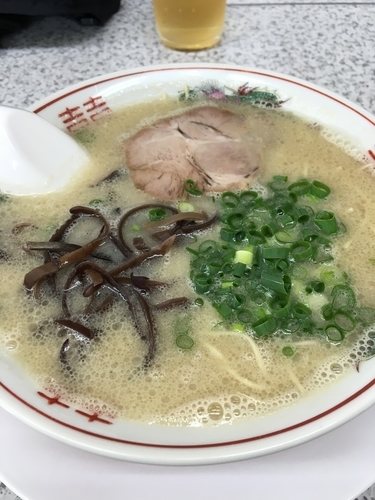 「豚骨らーめん」@ラーメン池田の写真