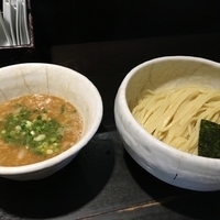 掛け豚そば（830円）