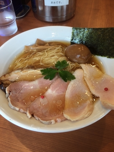「特製醤油らーめん」@中華そば 七麺鳥の写真
