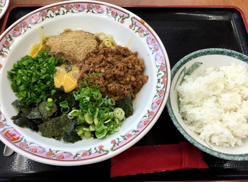 「台湾まぜそば＋ライス小」@餃子の王将 守口店の写真