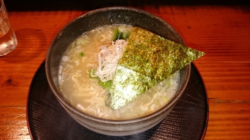 「鶏豚骨 塩ラーメン750円」@らぁ麺 神成の写真