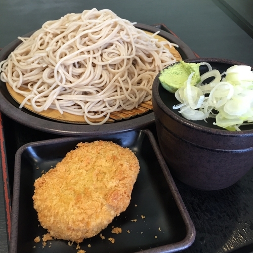 「大もり（￥420）＋コロッケ（クーポン）」@ゆで太郎 東邦医大通り店の写真