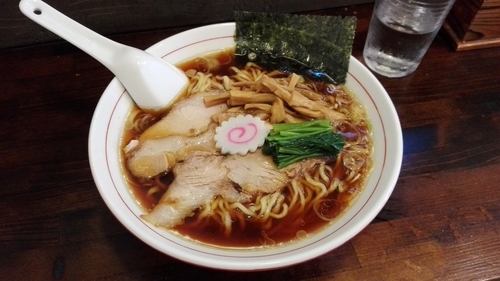 「しょうゆラーメン」@オランダ亭の写真
