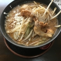 黒醤油らーめん（脂増し、玉ねぎ増し、670¥）