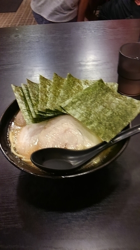 「特製ラーメン　醤油　￥730」@ど根性家の写真
