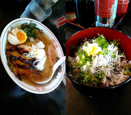 「『横丁ラーメン+鶏チャーシュー+まかない飯』」@麺や横丁 縁日の写真