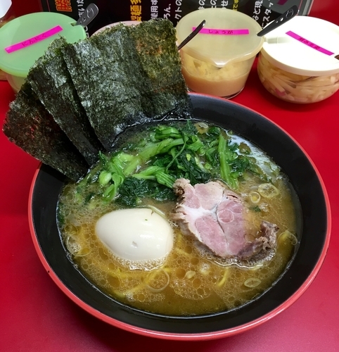 「ラーメン並680円+味玉100円+青菜(開店サービス)」@横濱家系ラーメン 勝鬨家の写真
