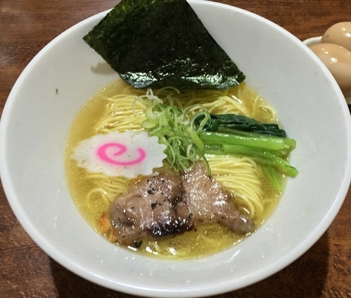 「柚子しおらーめん＋半熟味玉（￥850＋￥100）」@麺s慶の写真