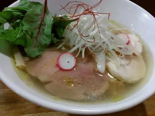 「【2周年限定】フュメ ド ポアソンと鶏の清湯 1100円」@麺庵 小島流の写真