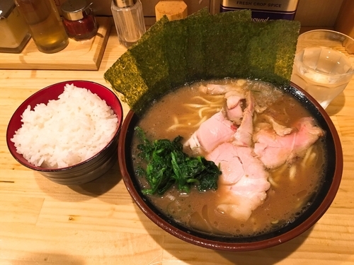 「のりラーメン+ライス／￥830+100」@秋葉原ラーメン わいずの写真