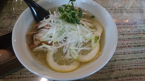 「塩レモン」@麺屋はじめの写真